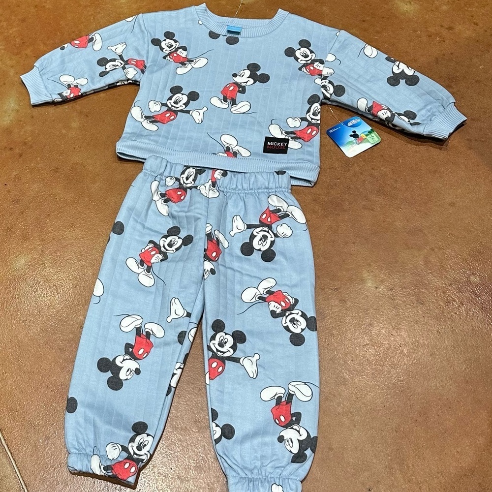 NWT Mickey Mouse Clubhouse Sweatsuit size 3t
